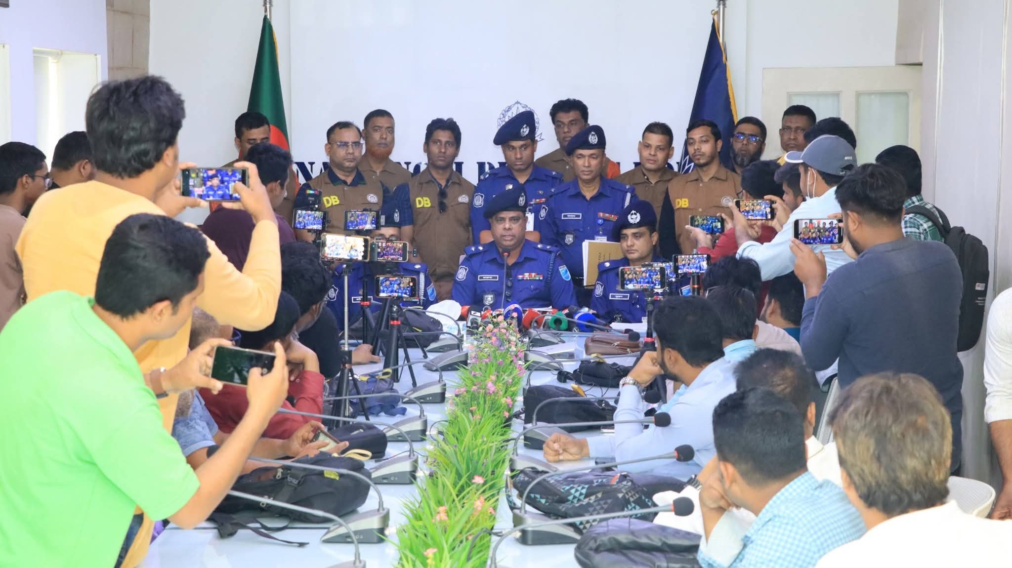 মাধবদী থানার আলোচিত আমেনা হত্যার ঘটনায় মূল রহস্য উদ্ঘাটন: সৎ পিতাসহ গ্রেফতার ৯জন 