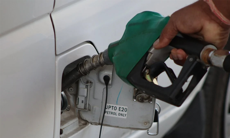 সারা দেশে অবৈধ মজুদকৃত ৩,৭২,৩৮৮ লিটার জ্বালানি তেল উদ্ধার