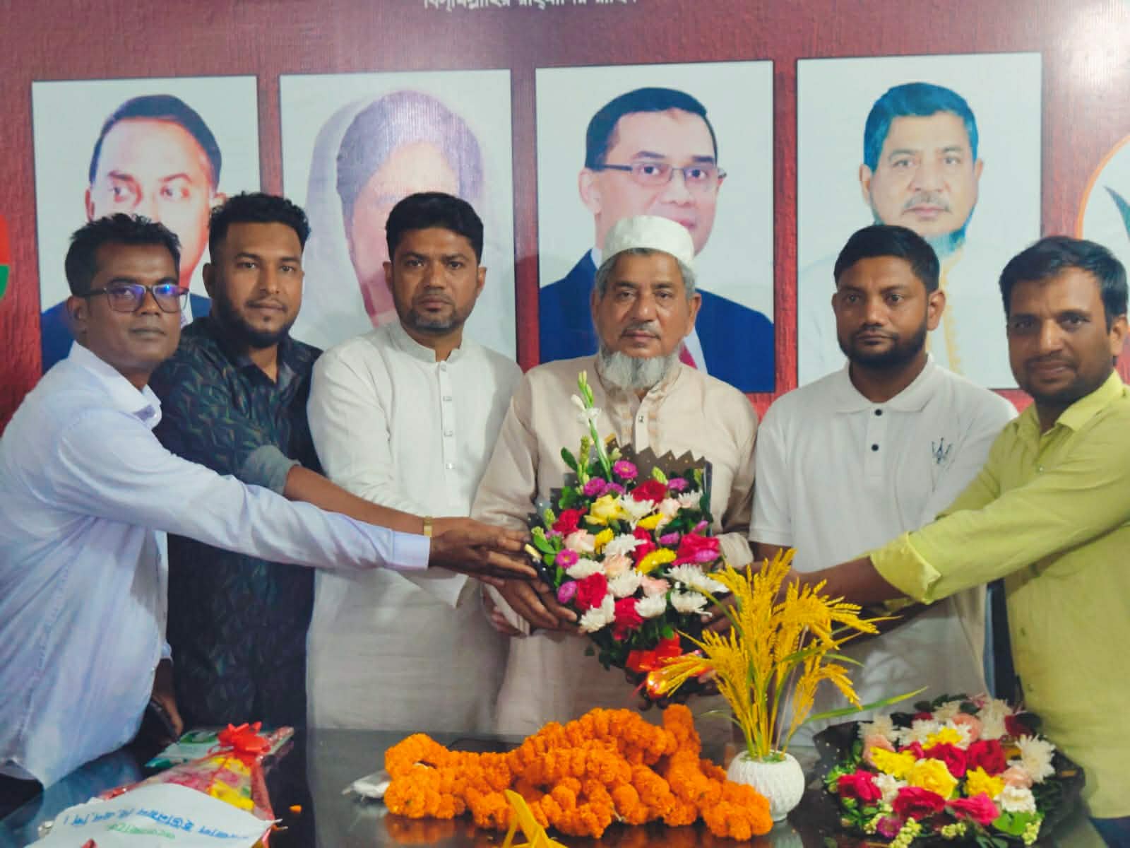 নরসিংদী জেলা পরিষদের প্রশাসকের সাথে শিবপুর উপজেলা জাসাস এর শুভেচ্ছা বিনিময়