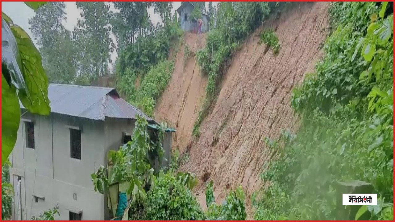 টানা বর্ষণে স্থবির বান্দরবান, পাহাড়ধসে ক্ষতিগ্রস্ত ৭ ঘর