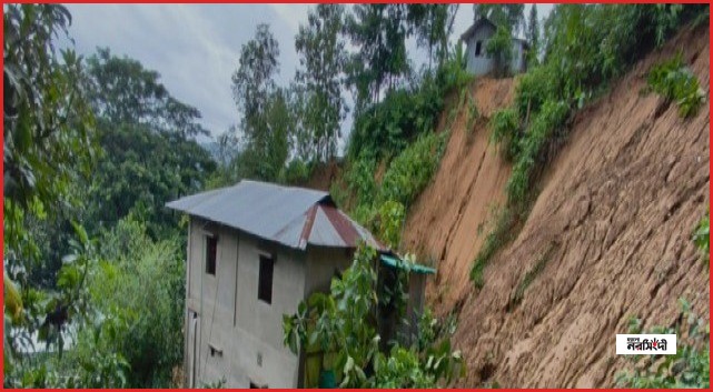 কক্সবাজার ও বান্দরবানে পাহাড়ধসে প্রাণ গেল ৭ জনের