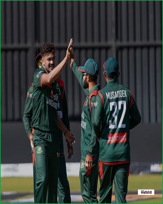জিম্বাবুয়ের বিপক্ষে সিরিজ বাঁচানোর লড়াইয়ে বাংলাদেশের বোলিং