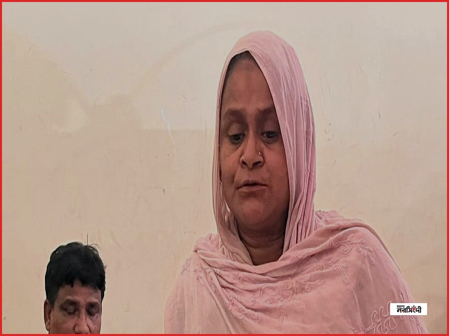 পানির স্রোতে ভেসে গেল ঘর, অল্পের জন্য প্রাণে বাঁচলেন ছেনোয়ারা
