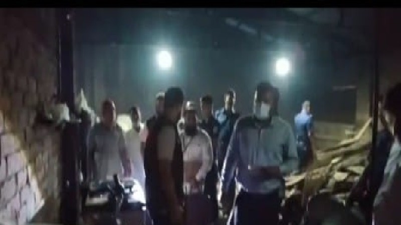 পার্বতীপুরে অস্বাস্থ্যকর পরিবেশে খাদ্যপণ্য সংরক্ষণ, ৫ লাখ টাকা জরিমানা