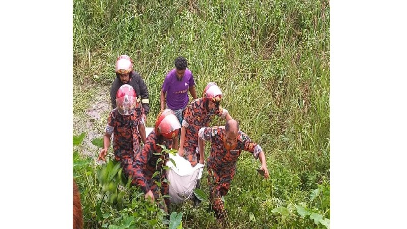 নাটোরে ট্রাক ও ভ্যানের মুখোমুখি সংঘর্ষে নিহত ২