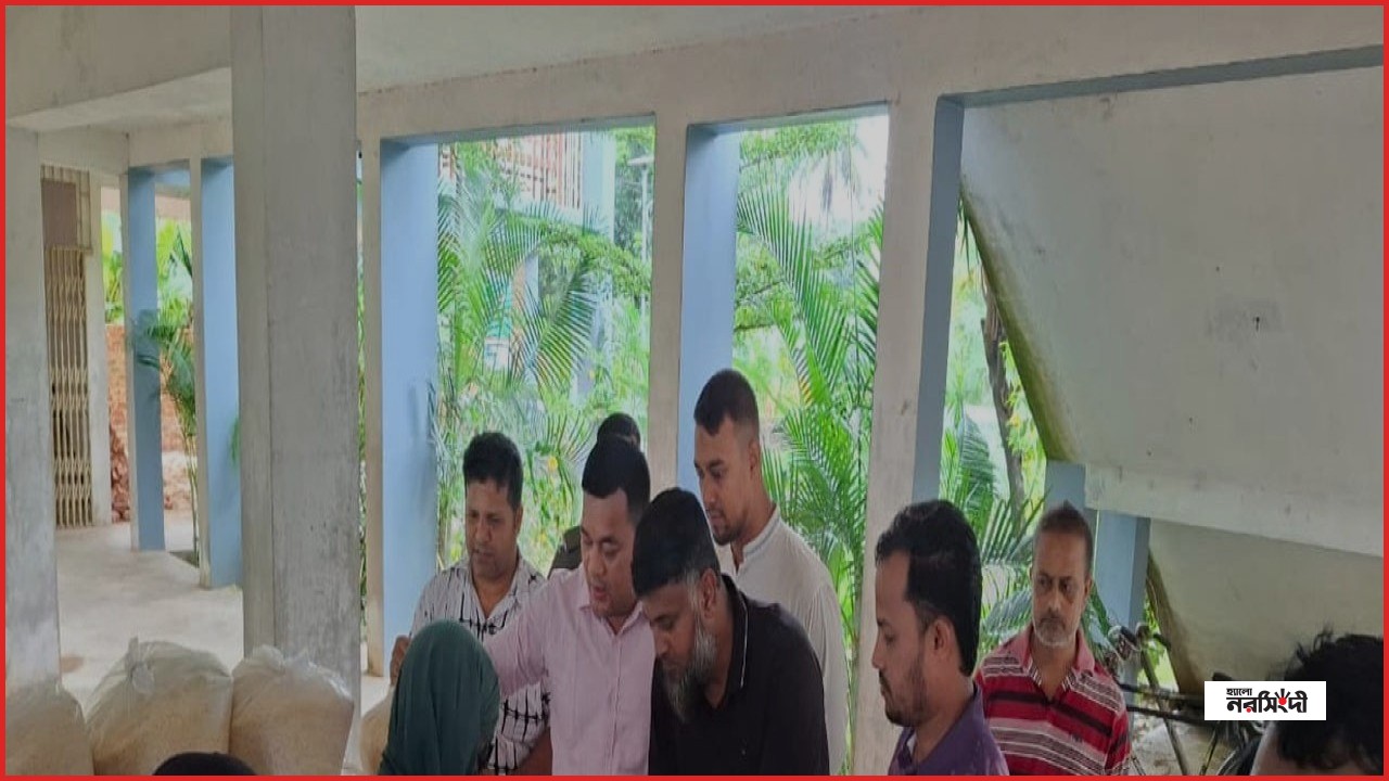 কক্সবাজারের ঈদগাঁওয়ে আড়াই শতাধিক দুর্গত পরিবারকে ত্রাণ সহায়তা প্রদান