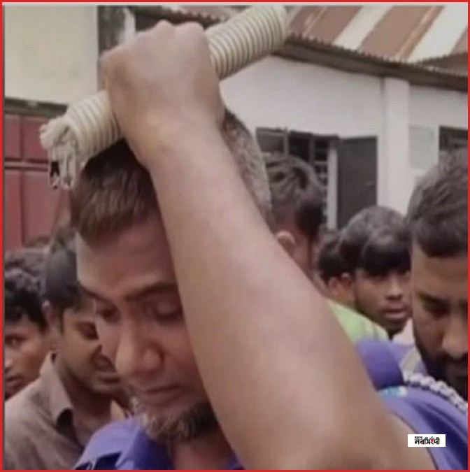 কিশোরগঞ্জে ট্রাকচাপায় নিহত স্কুলছাত্র, ঘটনাস্থলে ছুটে এলেন পুলিশ বাবা