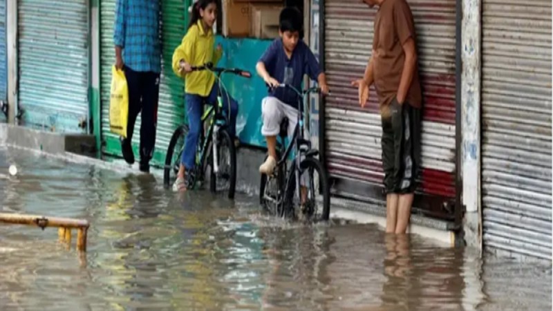 জম্মু ও কাশ্মিরে আকস্মিক বন্যায় নারী ও শিশুসহ ২৫ জনের মৃত্যু