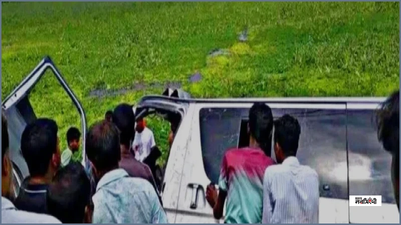 পাকুন্দিয়ায় বাস-মাইক্রোবাস সংঘর্ষে চালক নিহত, আহত কয়েকজন
