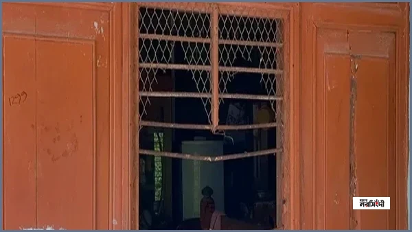 ফরিদপুরে জানালা ভেঙে স্কুলছাত্রীকে তুলে নিয়ে গণধর্ষণ, আটক ২