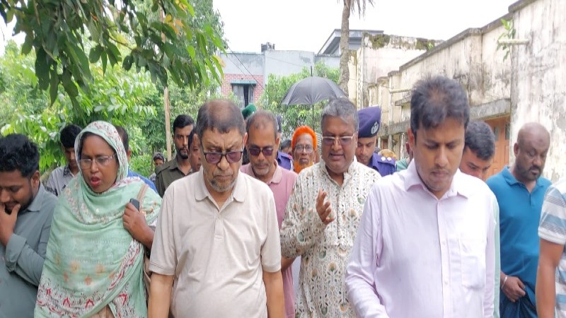মোরেলগঞ্জ হাসপাতাল পরিদর্শনে স্বাস্থ্যমন্ত্রী, ৫০ শয্যা ১০১ শয্যায় রূপান্তরের ঘোষণা