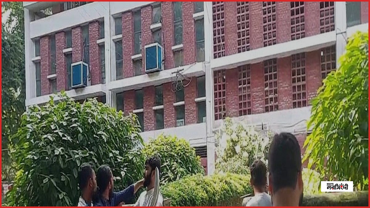 রাবিতে ছাত্রশিবিরের মারধরের শিকার দুই শিক্ষার্থী গ্রেপ্তার, বিচারের দাবি