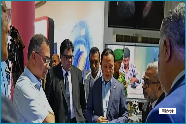 সেমিকন্ডাক্টর সামিটে ড্যাফোডিল কম্পিউটার্স প্যাভিলিয়ন পরিদর্শন করলেন প্রধানমন্ত্রী