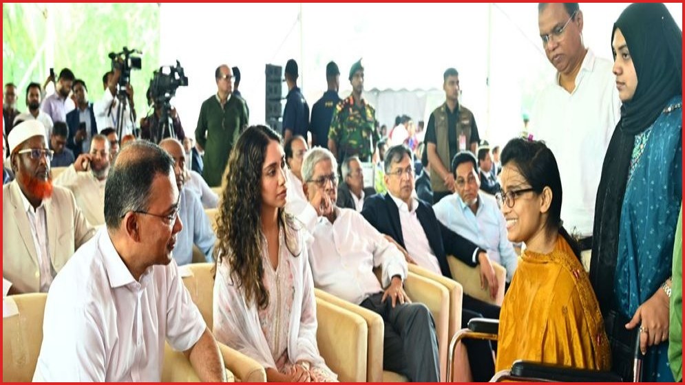 আহত জুলাই যোদ্ধা মিতুর খোঁজ নিলেন প্রধানমন্ত্রী তারেক রহমান