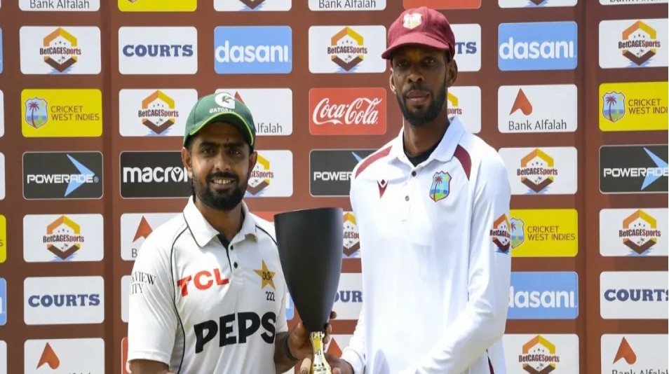 ইমরান ও ওয়াসিম আকরামের রেকর্ডে ভাগ বসালেন বাবর আজম