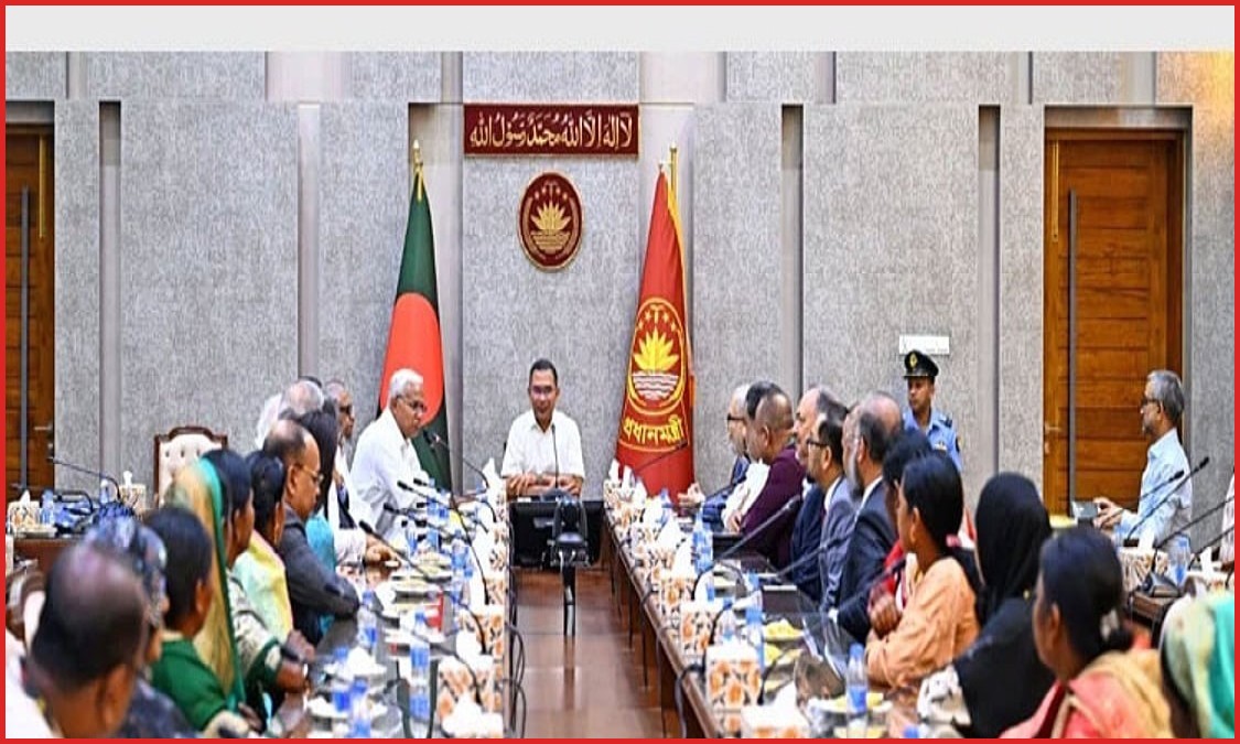 চা-শ্রমিকদের সুরক্ষায় ২০ হাজার রেইনকোট বিতরণ করলেন প্রধানমন্ত্রী