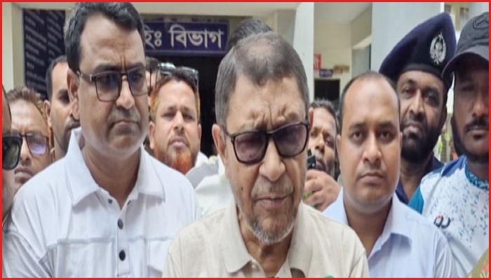 চিকিৎসা খাতে লুটপাট ও অবহেলার অভিযোগে স্বাস্থ্যমন্ত্রীর ক্ষোভ