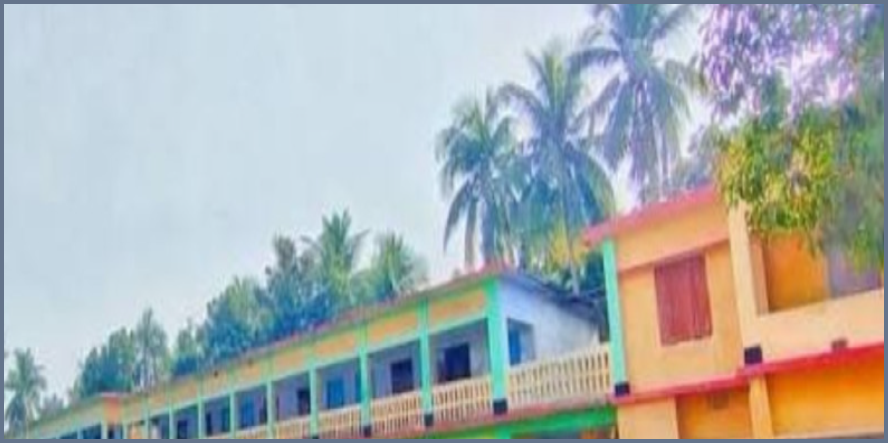 দিঘলিয়ায় বিদ্যালয়ের বাথরুম থেকে নবম শ্রেণির ছাত্রী উদ্ধার