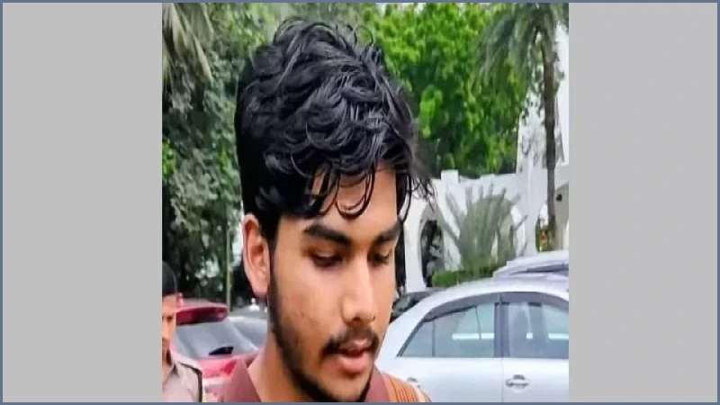 দীপু মনির প্রিজন ভ্যানের পেছনে দৌড়ানো সেই তরুণকে পাঠানো হলো কারাগারে