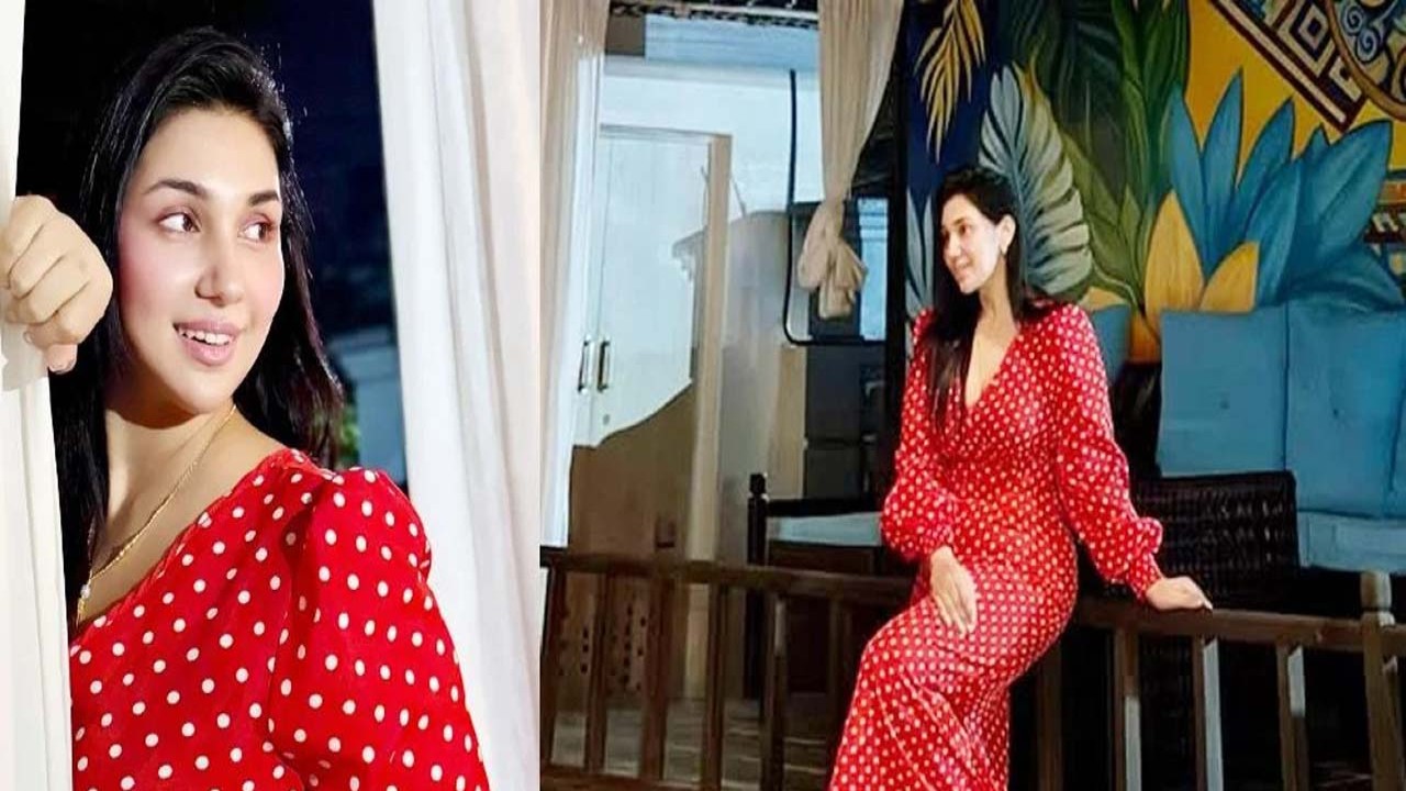 নতুন রূপে নেপালে ধরা দিলেন ঢালিউড কুইন অপু বিশ্বাস