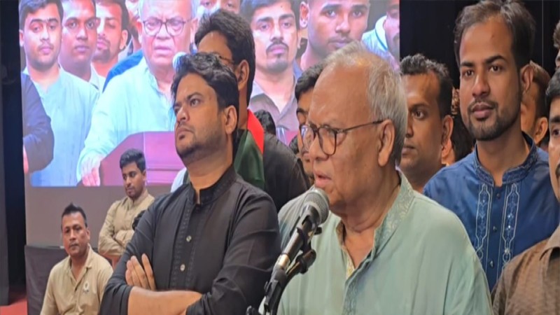 পশ্চাৎমুখী দলের সঙ্গে জোট করায় এনসিপিকে সমালোচনায় রিজভী