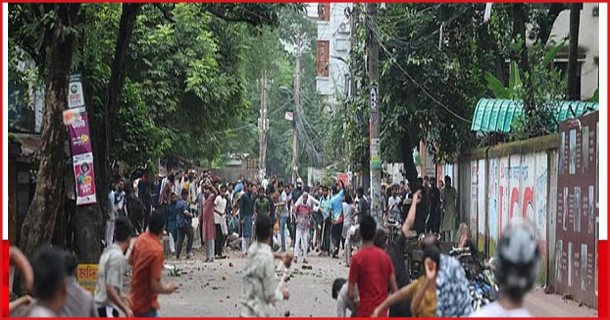 বকশীবাজারে ঢাকা আলিয়া মাদ্রাসার সামনে ছাত্রদল-শিবির সংঘর্ষ