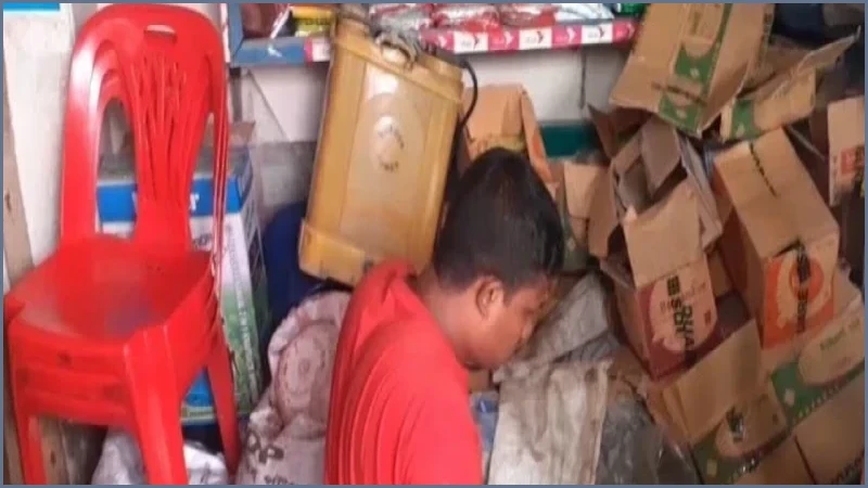 বগুড়ায় ওষুধ চুরির দায়ে যুবককে ১০০ রাকাত নামাজ পড়ার শাস্তি