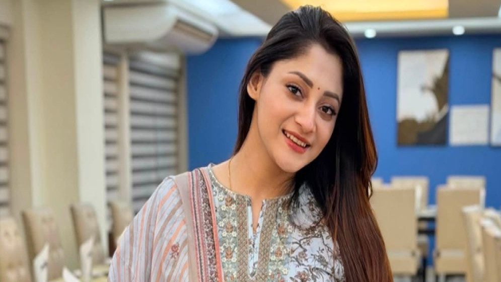 বিয়ের পিঁড়িতে কি পূজা চেরি বসলেন! গুঞ্জনে সরগরম ঢালিউড