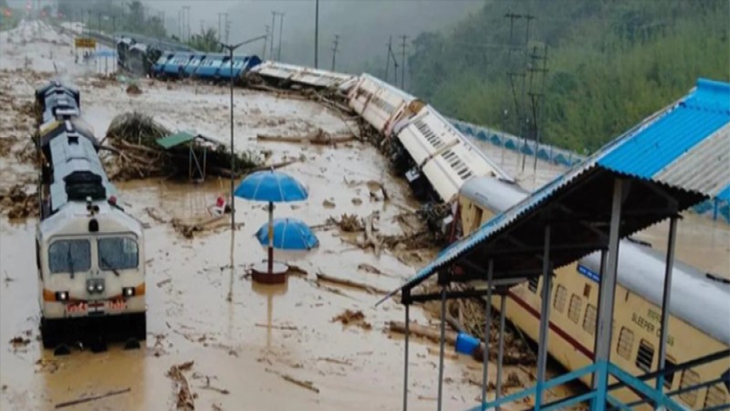 ভারতের আসামে ভয়াবহ বন্যায় মৃতের সংখ্যা বেড়ে ৮২
