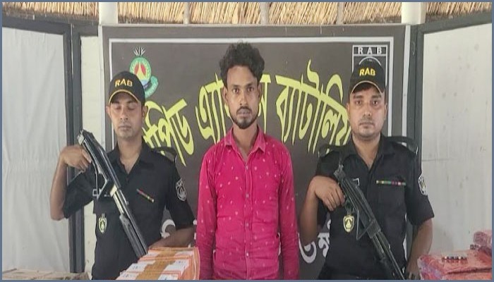 শ্যামনগরে ৬০০ বোতল কোরেক্স ও ট্যাপেন্টাডলসহ মাদক কারবারি আটক