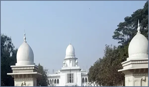 সরকারি অফিসে নিয়মহীন জাতীয় পতাকা ব্যবহার নিয়ে হাইকোর্টের রুল