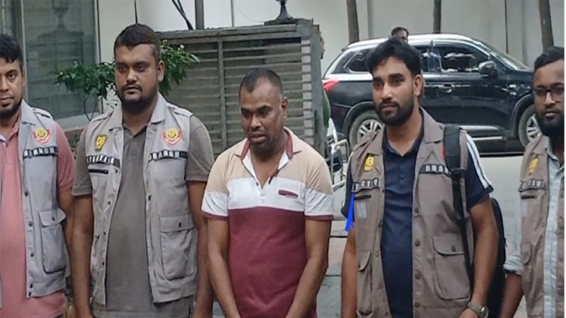 সেনা-পুলিশের ভুয়া পরিচয়ে চাকরি দেওয়ার নামে প্রতারণা, গ্রেপ্তার ১