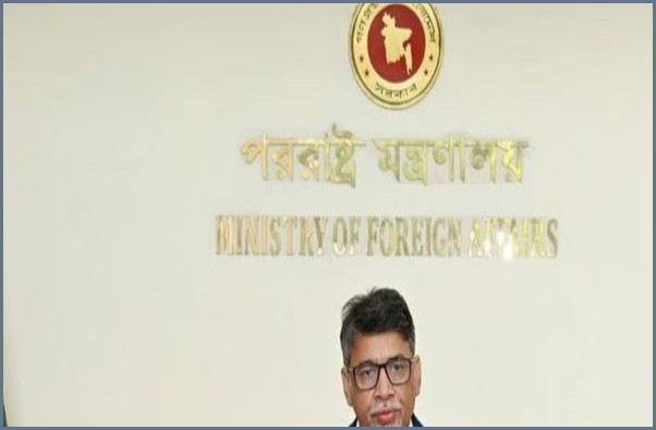 হাসিনাকে ফেরত না দিলে ভারত সফরে যাবেন না তারেক রহমান